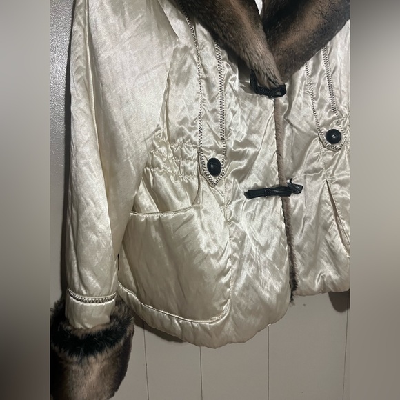 a.n.a Cream Jacket with Brown Faux Fur Trim - Picture 4 of 10